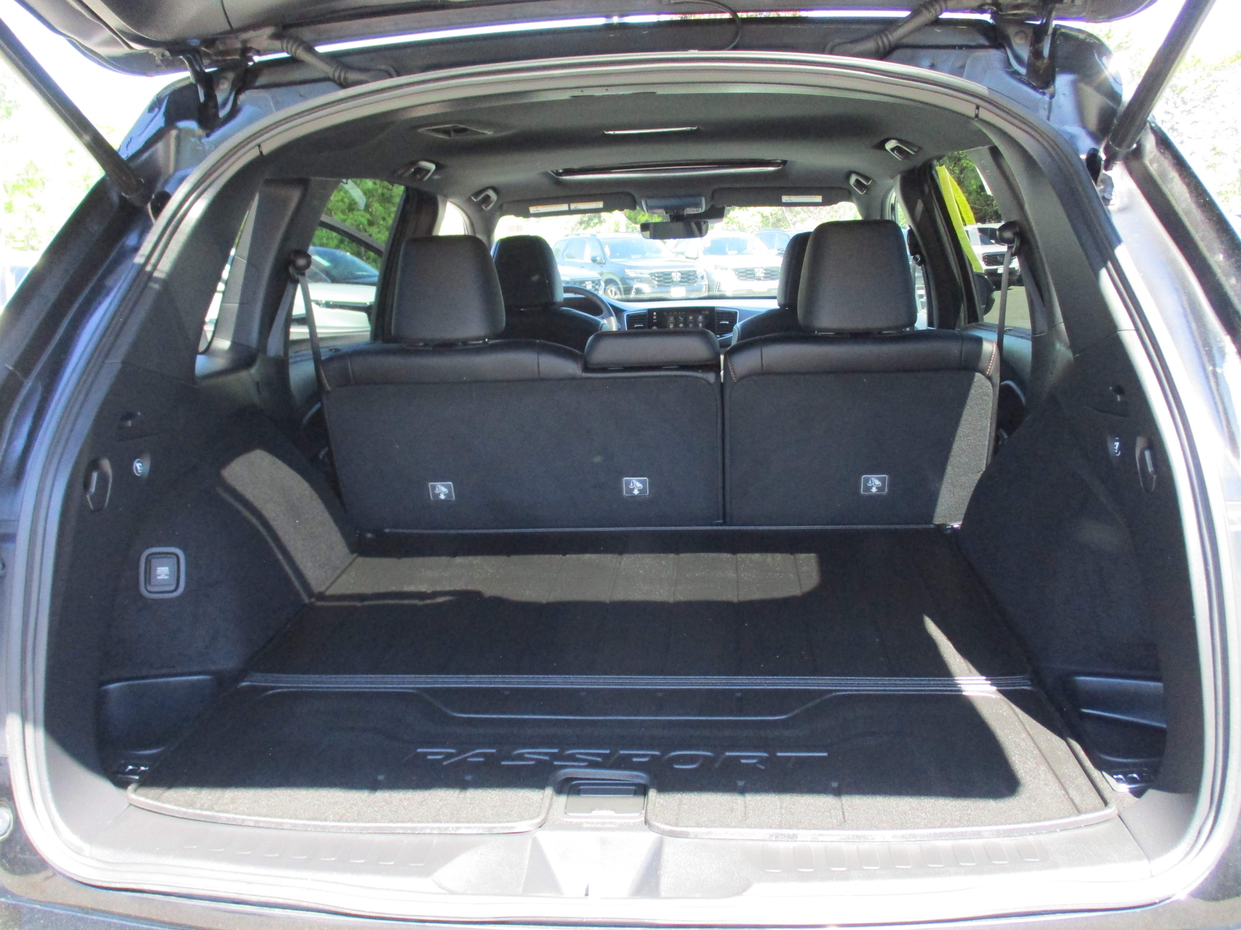 Certified 2025 Honda Passport TrailSport image 14