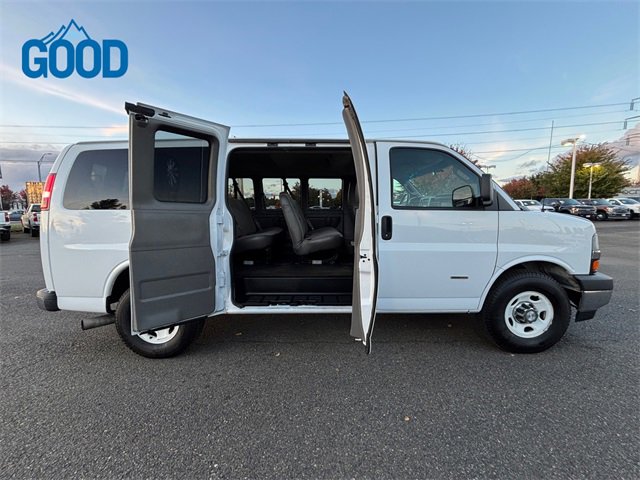 Used 2017 Chevrolet Express 3500 LT w/ LT Preferred Equipment Group image 31