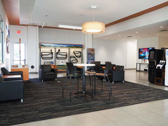 Certified 2021 Jeep Grand Cherokee Laredo image 45