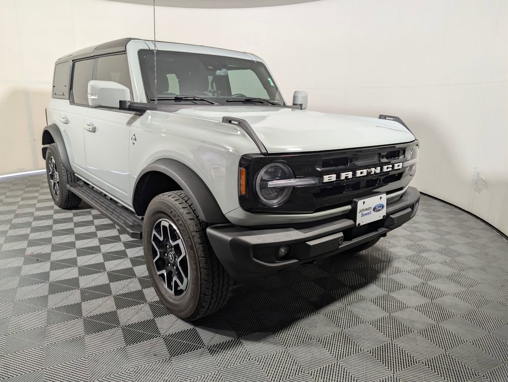 Certified 2024 Ford Bronco Outer Banks AWD/4WD image 1