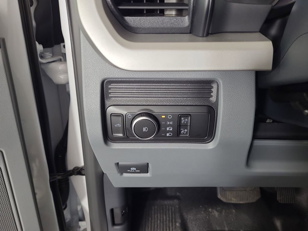 New 2026 Ford F250 XL w/ XL Chrome Package image 14