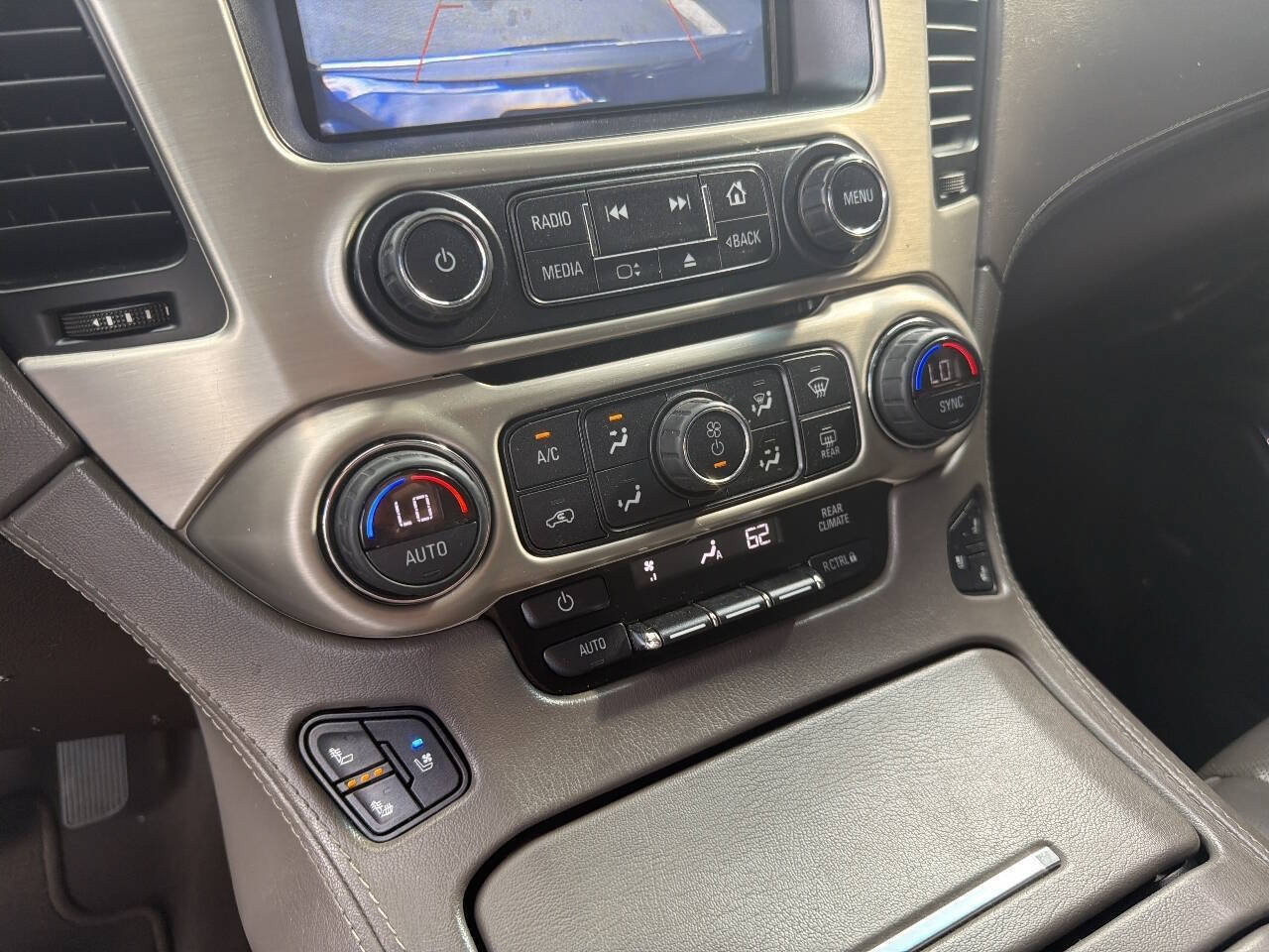Used 2020 GMC Yukon XL Denali RWD image 39