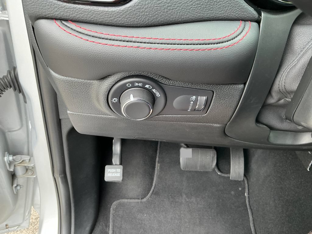 Used 2025 Dodge Durango GT AWD/4WD image 19