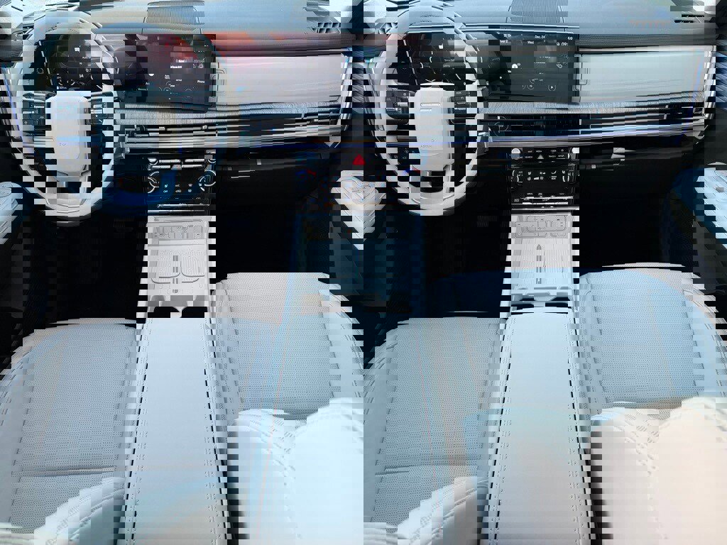 Used 2025 Hyundai Santa Fe Calligraphy image 8