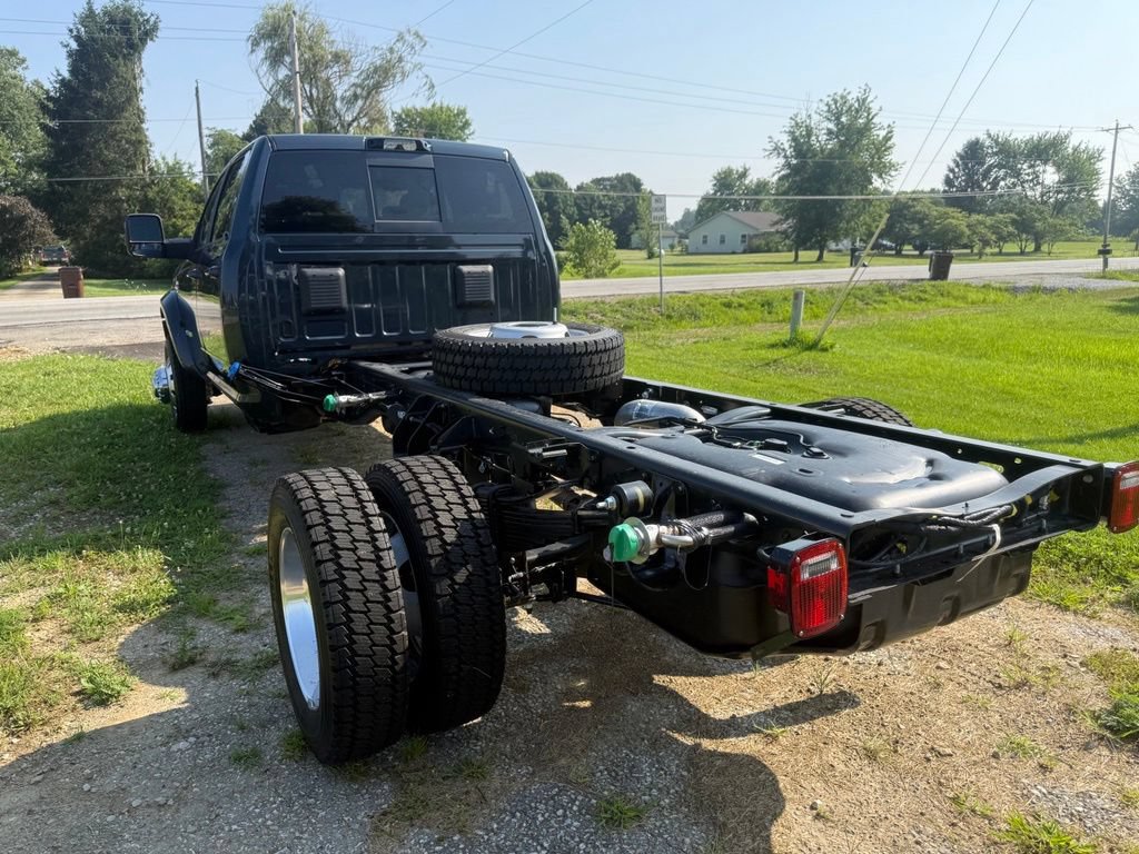 New 2026 RAM 5500 4x4 Crew Cab w/ Laramie Trim Package image 6
