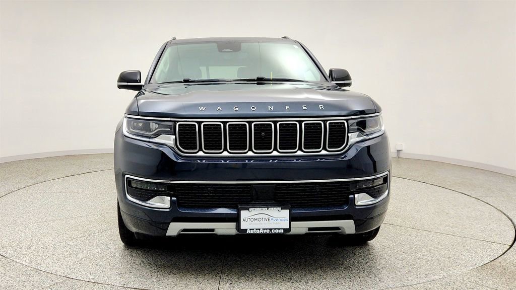 Used 2023 Jeep Wagoneer Series II w/ Convenience Group I AWD/4WD image 2