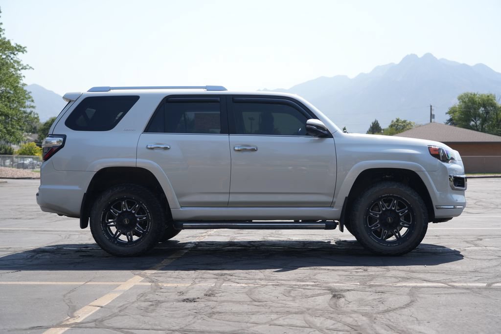 Used 2023 Toyota 4Runner Limited AWD/4WD image 6