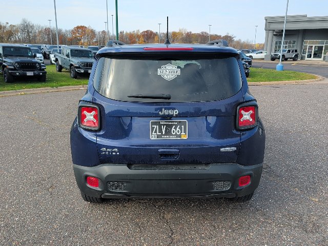 Used 2019 Jeep Renegade Latitude w/ Cold Weather Group AWD/4WD image 12
