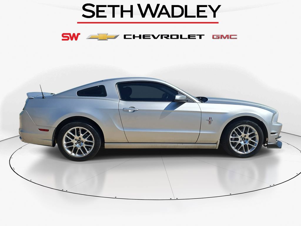 Used 2013 Ford Mustang Premium RWD image 8