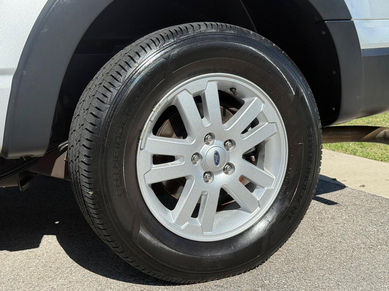 Used 2010 Ford Explorer Sport Trac XLT RWD image 31