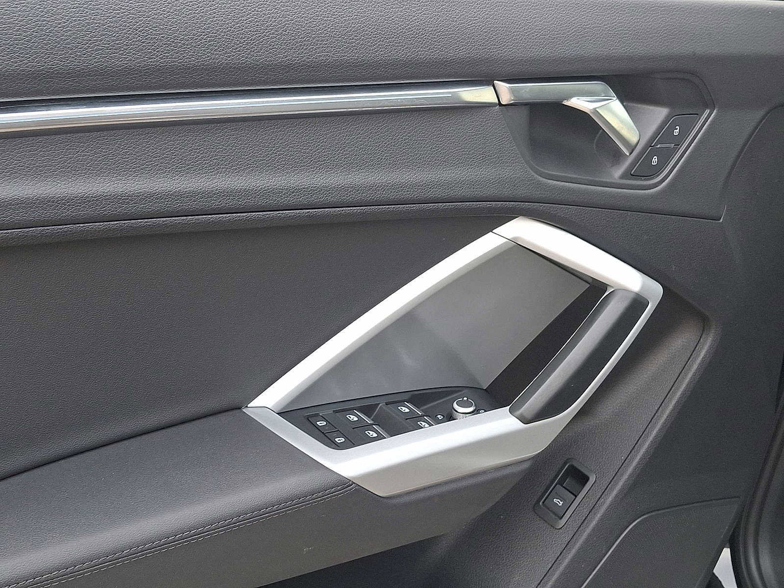 Used 2021 Audi Q3 2.0T Premium Plus w/ Premium Plus Package image 10