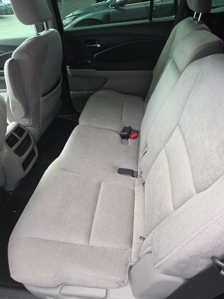 Used 2020 Honda Pilot EX image 10