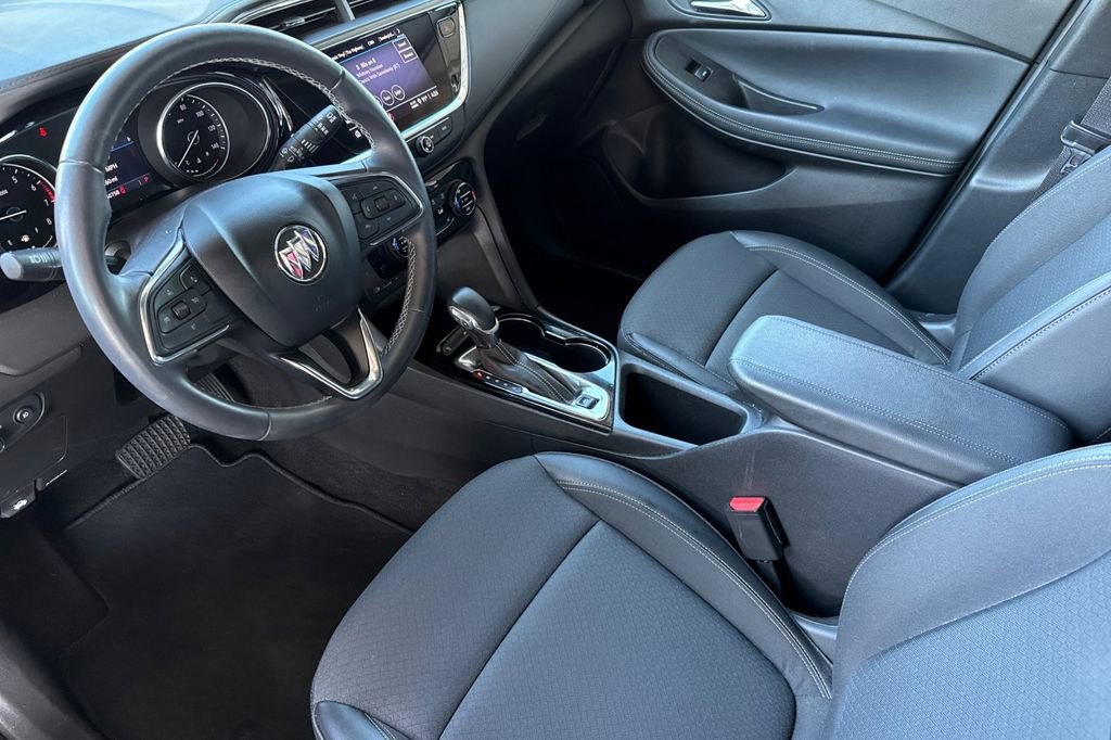 Used 2023 Buick Encore GX Select w/ Sport Touring Package FWD image 5