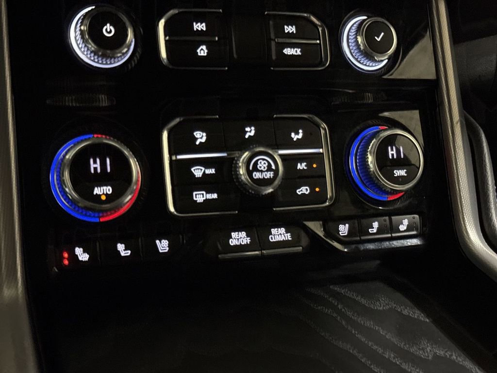 Used 2023 GMC Yukon Denali image 17