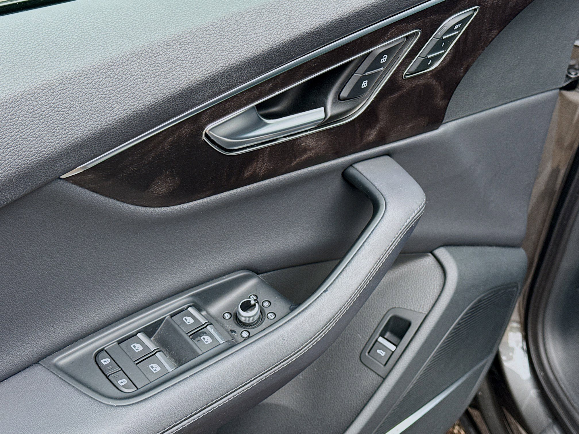 Used 2024 Audi Q7 Premium Plus image 22