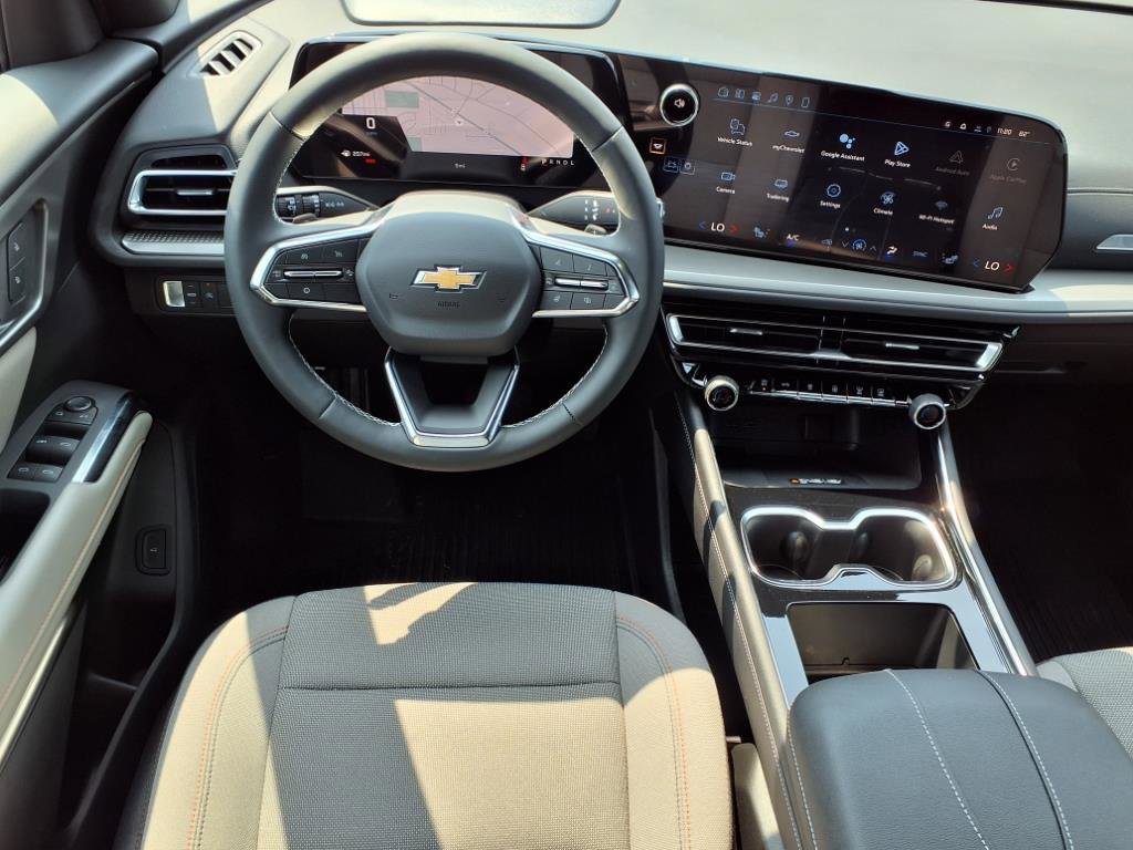 New 2026 Chevrolet Traverse LT w/ LPO, Floor Liner Package image 2