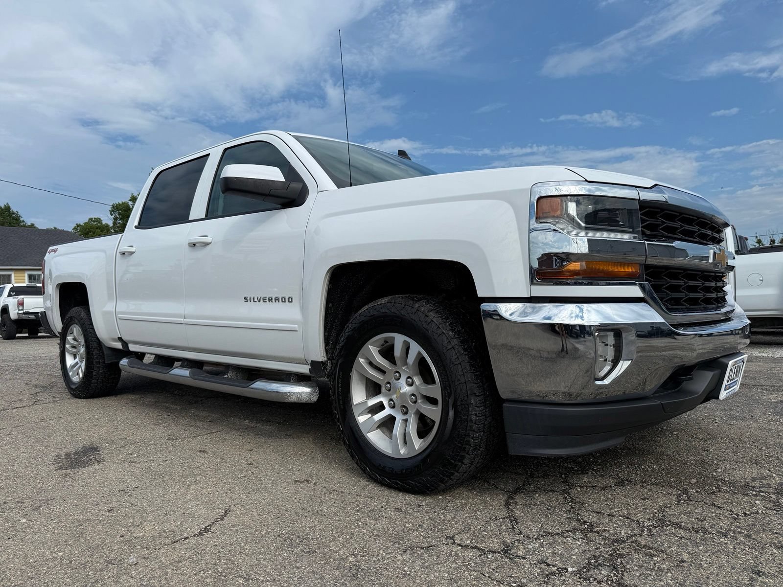 Used 2018 Chevrolet Silverado 1500 LT w/ All Star Edition AWD/4WD image 7