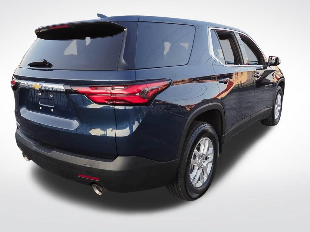 Certified 2023 Chevrolet Traverse LS w/ Safety Package FWD image 7