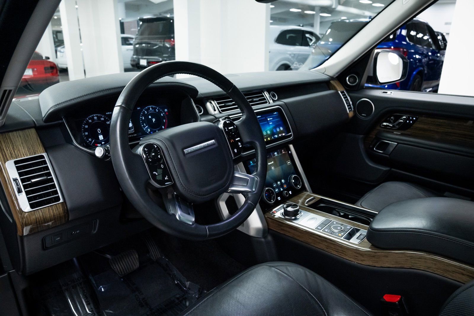 Used 2019 Land Rover Range Rover Supercharged AWD/4WD image 18