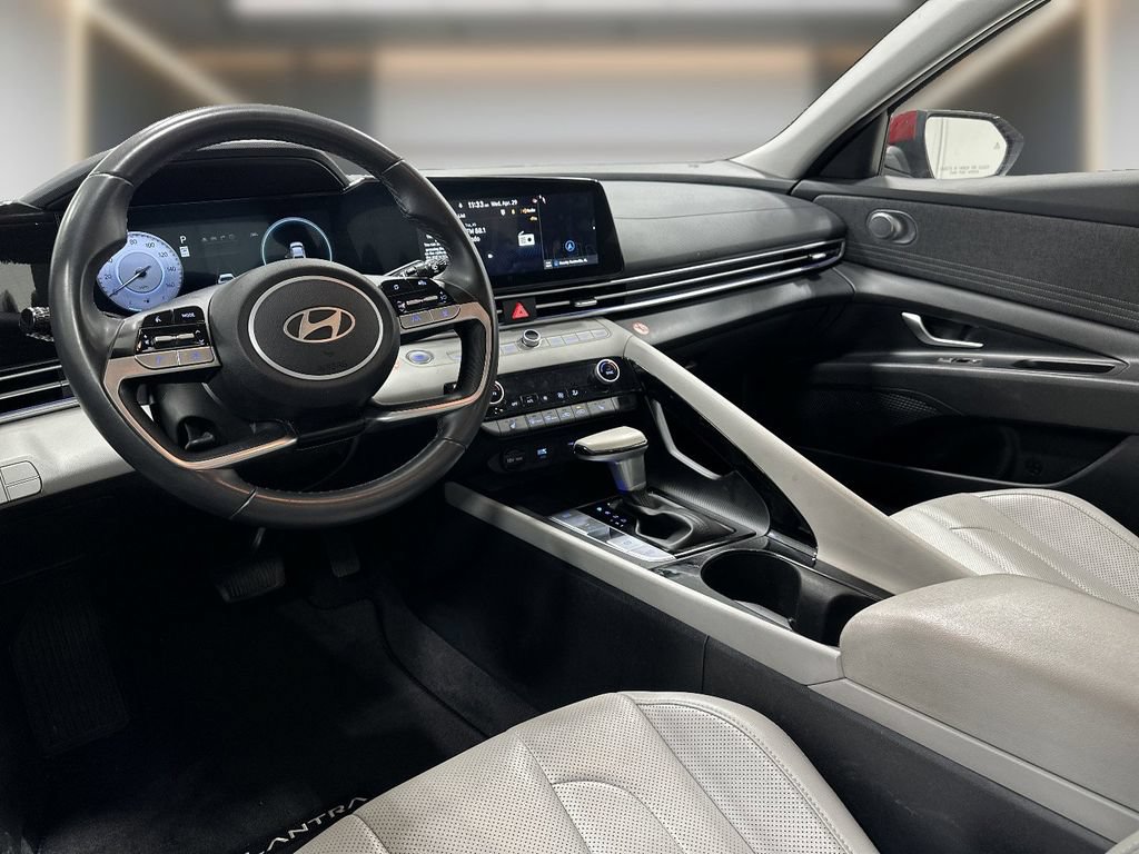 Certified 2024 Hyundai Elantra Limited FWD image 14