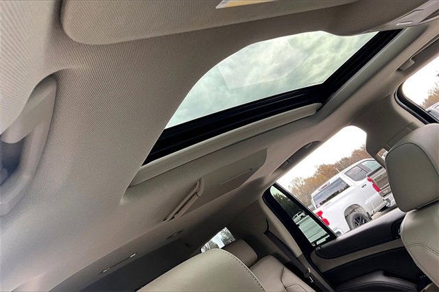 Used 2017 Chevrolet Tahoe Premier image 28