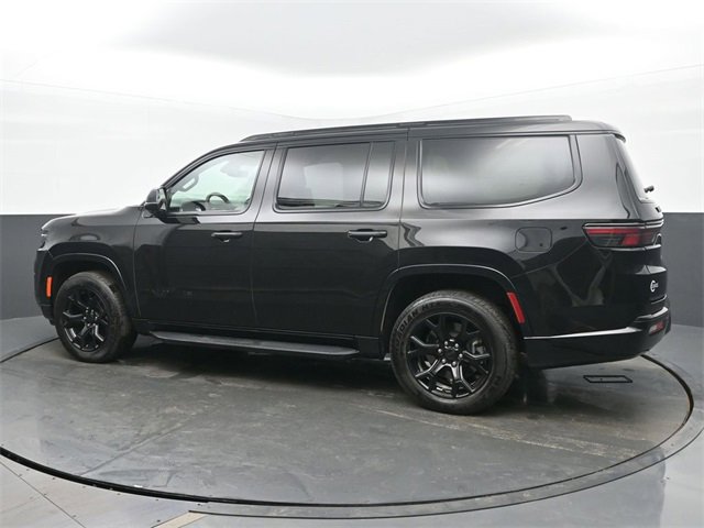 Used 2025 Jeep Wagoneer Series II image 3