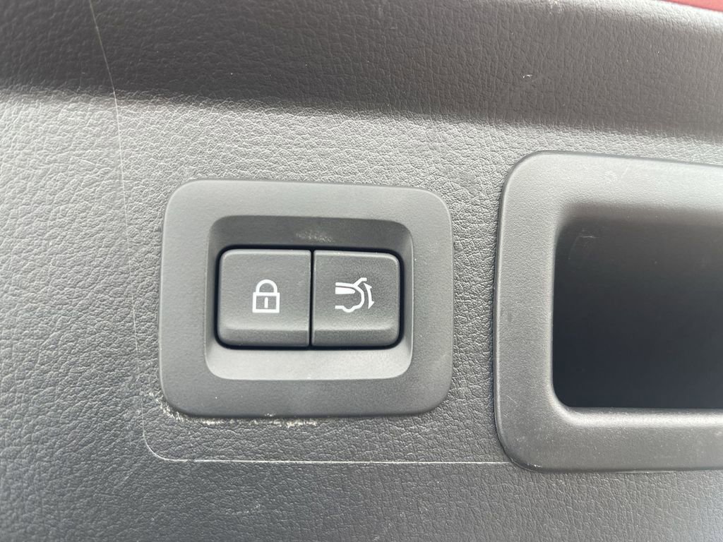 Used 2025 MAZDA CX-50 AWD 2.5 S w/ Preferred Package image 5