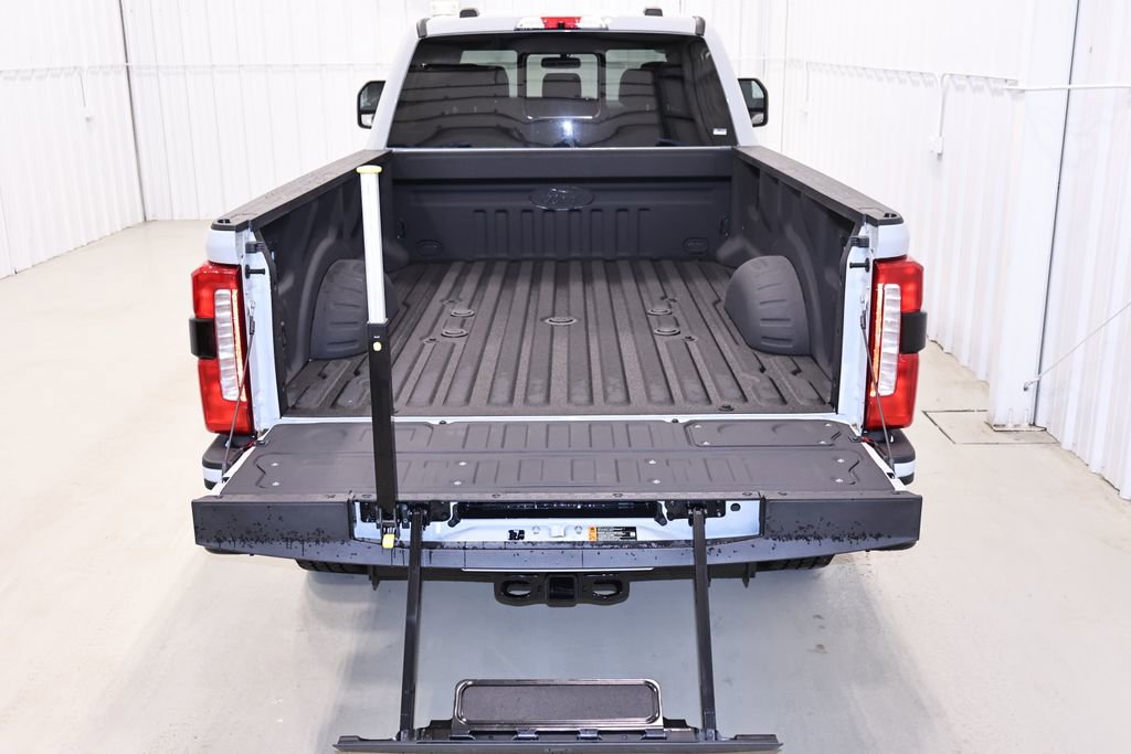 New 2025 Ford F250 Lariat w/ Lariat Ultimate Package image 33