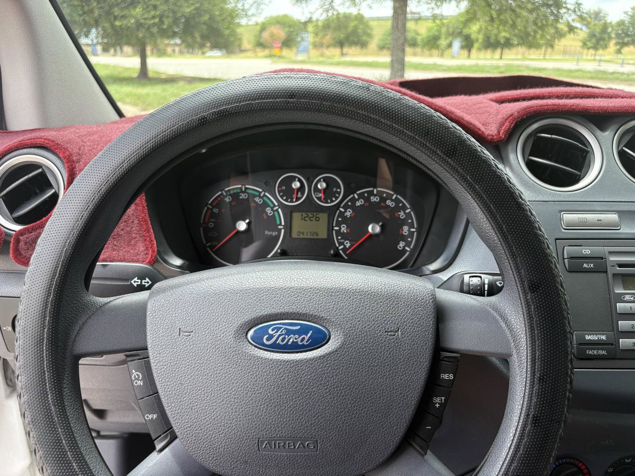 Used 2010 Ford Transit Connect XLT FWD image 45