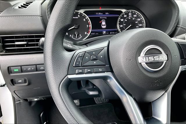 Used 2025 Nissan Sentra SV image 11