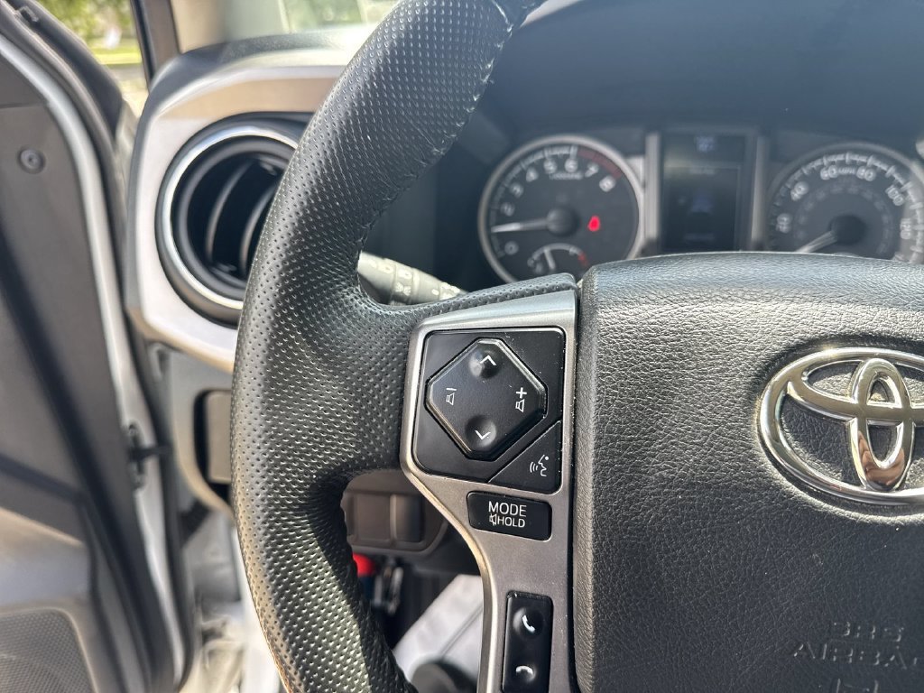 Used 2023 Toyota Tacoma SR5 RWD image 17