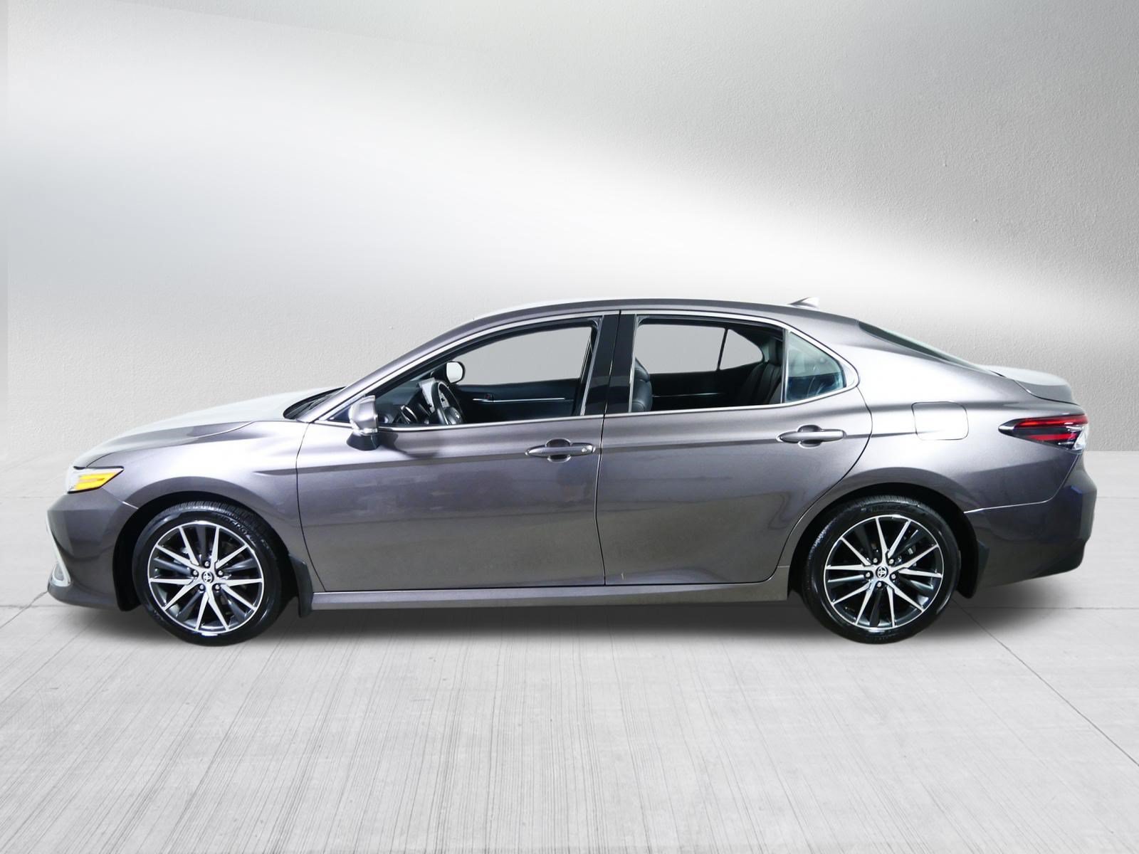Used 2023 Toyota Camry XLE w/ Protection Package (Q2) (TMS) FWD image 4