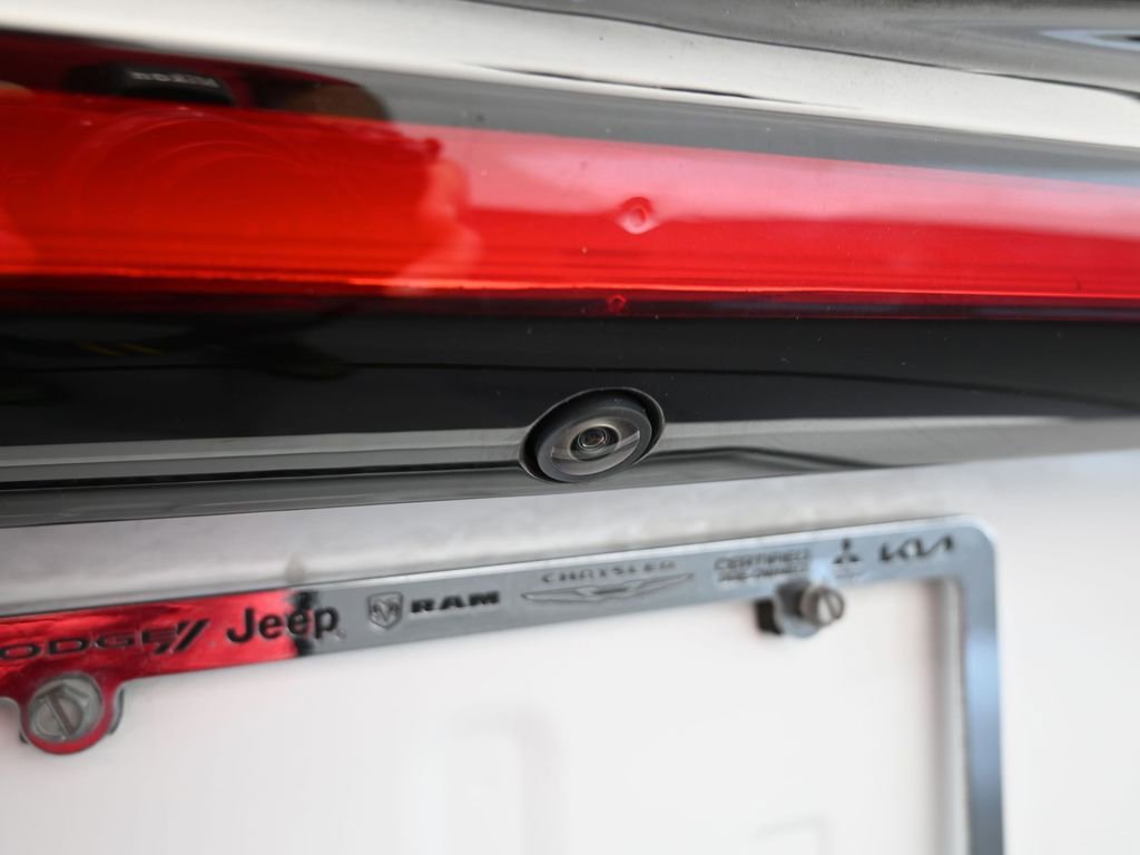 Used 2023 Chrysler Pacifica Touring-L w/ S Appearance Package image 40