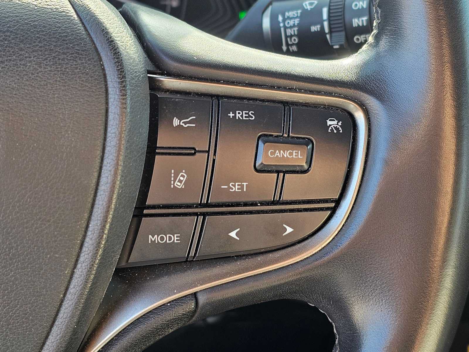 Used 2023 Lexus UX 250h FWD w/ Accessory Package (Z2) image 29