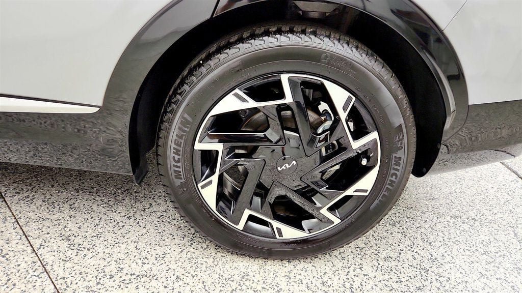 Used 2023 Kia Sportage SX FWD image 9