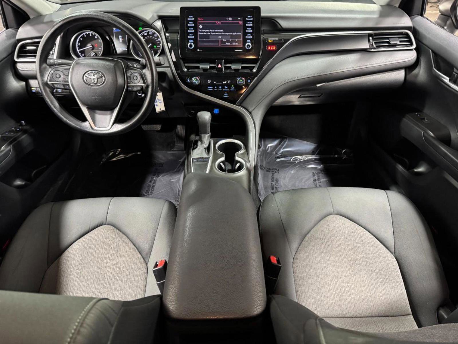 Used 2022 Toyota Camry LE image 11