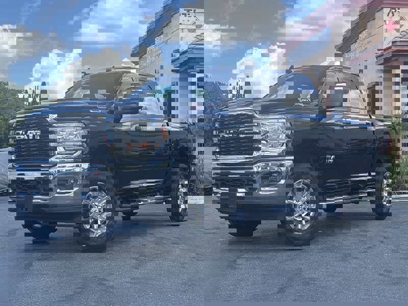 Used 2024 RAM 2500 Big Horn w/ Bed Utility Group