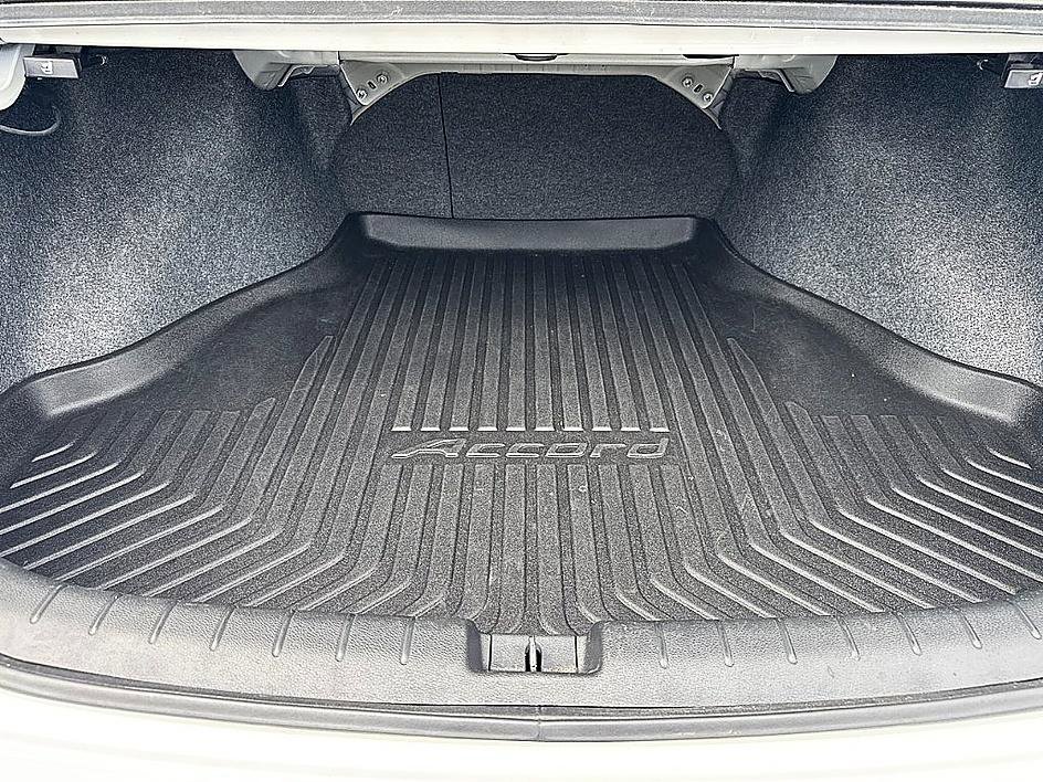 Used 2017 Honda Accord EX-L image 24