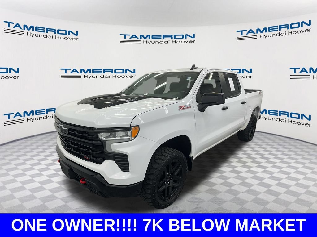 Used 2024 Chevrolet Silverado 1500 LT Trail Boss w/ Convenience Package II AWD/4WD image 1