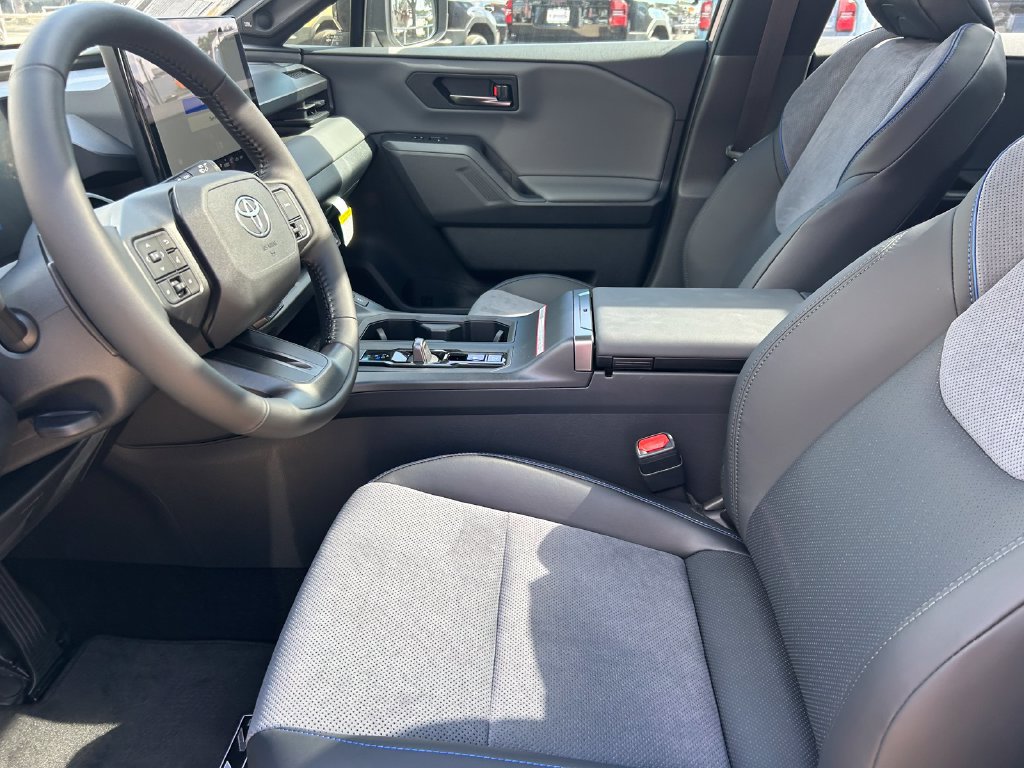 New 2026 Toyota RAV4 XSE AWD/4WD image 11