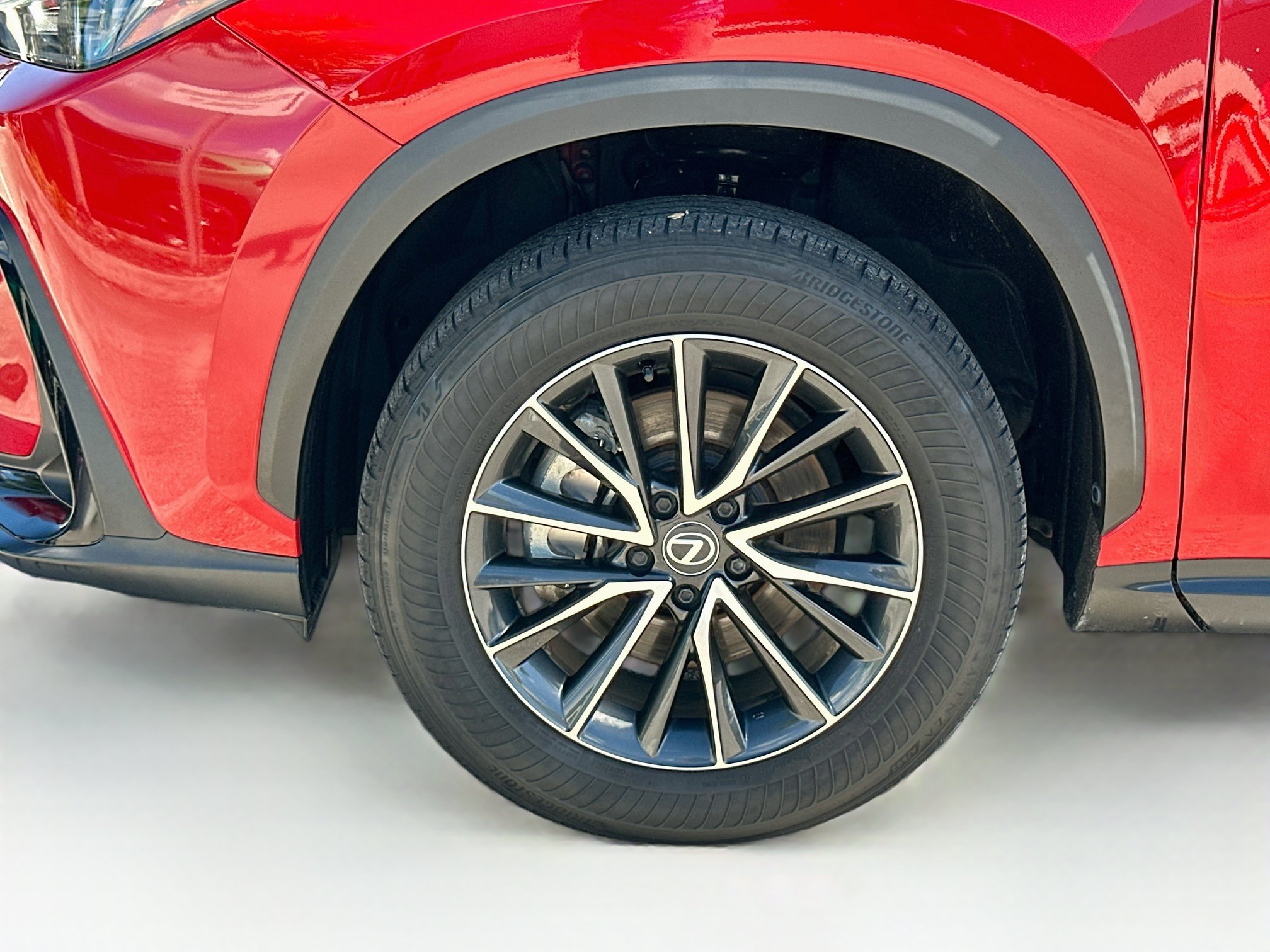 Used 2024 Lexus NX 250 FWD w/ Towing Package (2000 Lbs) image 31