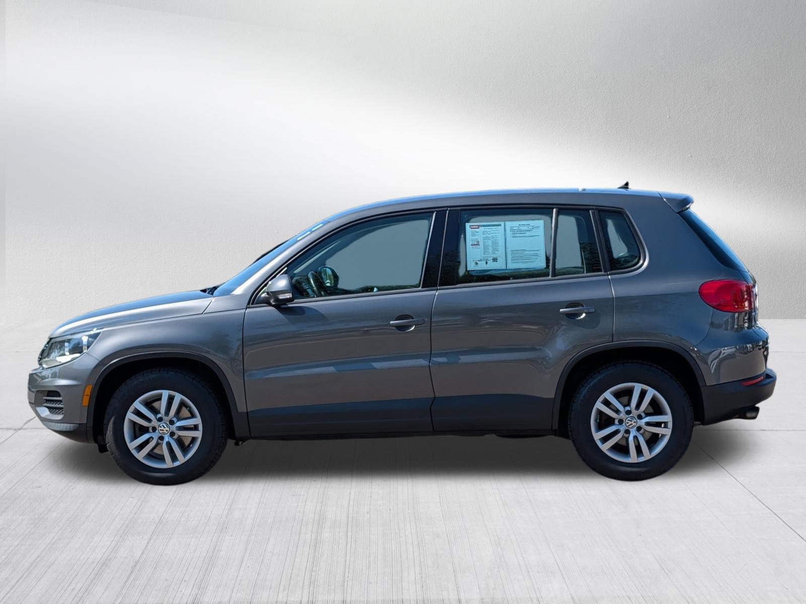 Used 2014 Volkswagen Tiguan S AWD/4WD image 4