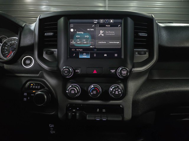 Used 2024 RAM 3500 Tradesman w/ Chrome Appearance Group image 28