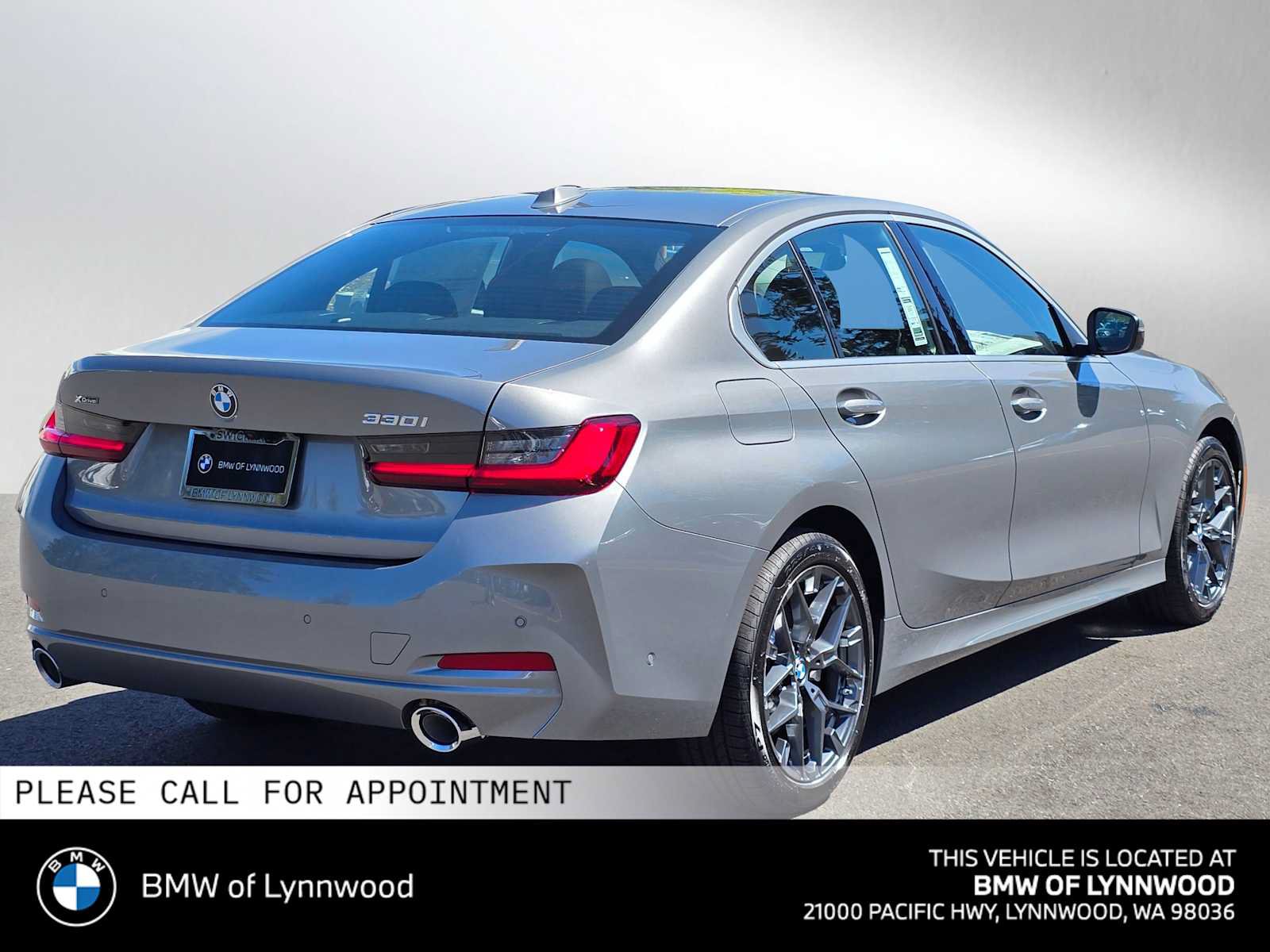 New 2026 BMW 330i xDrive Sedan w/ Convenience Package AWD/4WD image 3