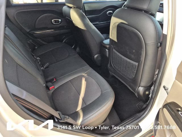 Used 2018 Kia Soul ! FWD image 14