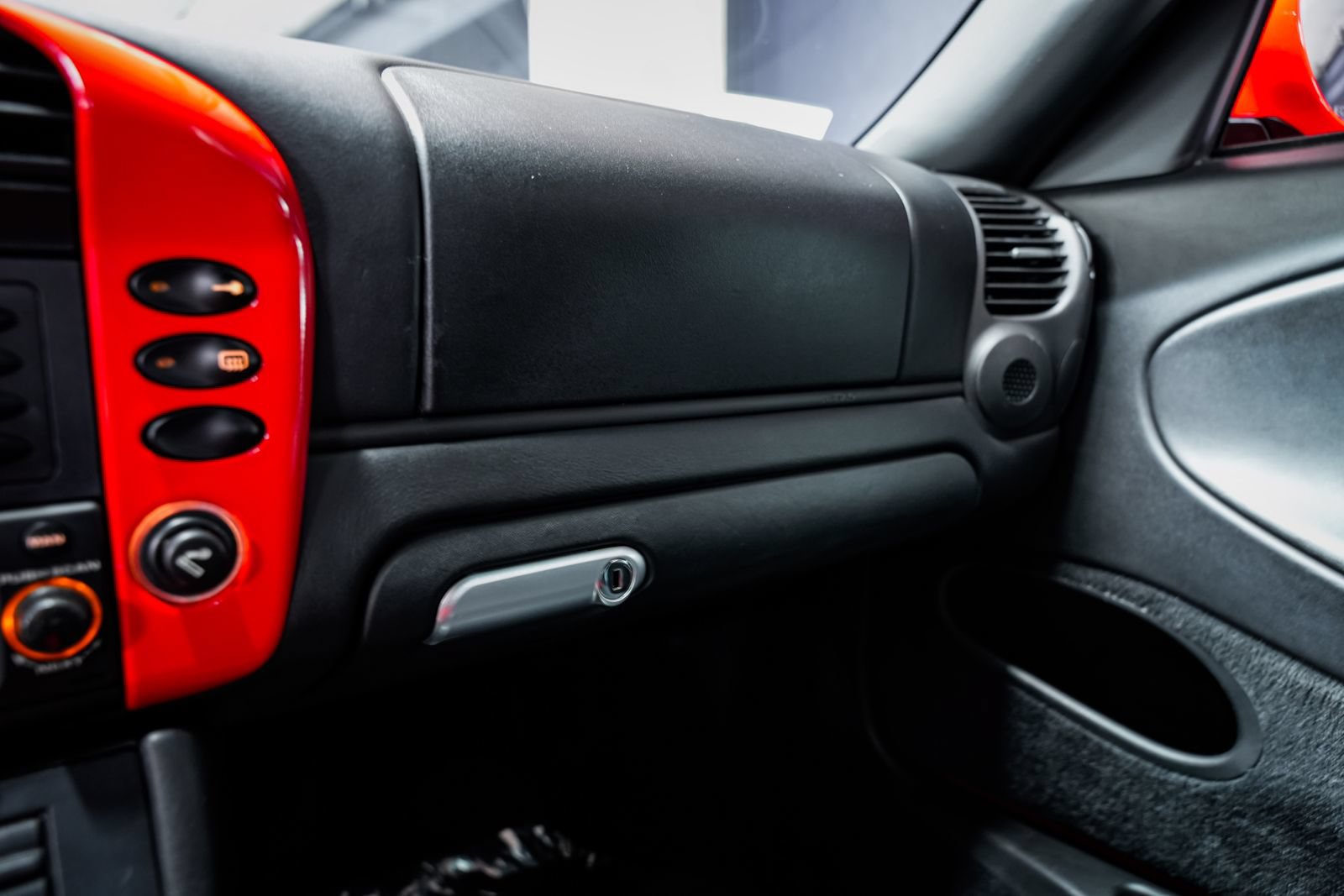 Used 2004 Porsche 911 GT3 RWD image 16