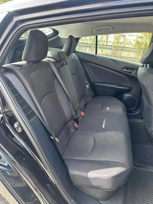 Used 2022 Toyota Prius Prime LE image 19