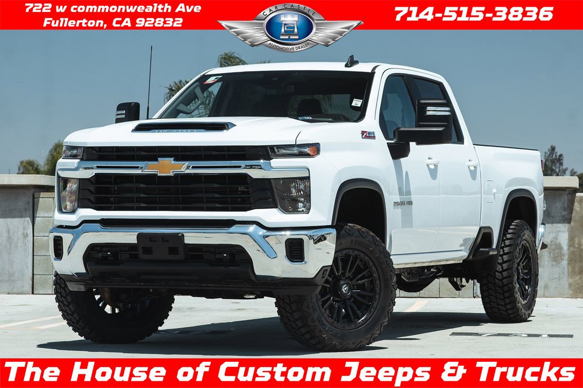 Used 2024 Chevrolet Silverado 2500 LT image 1