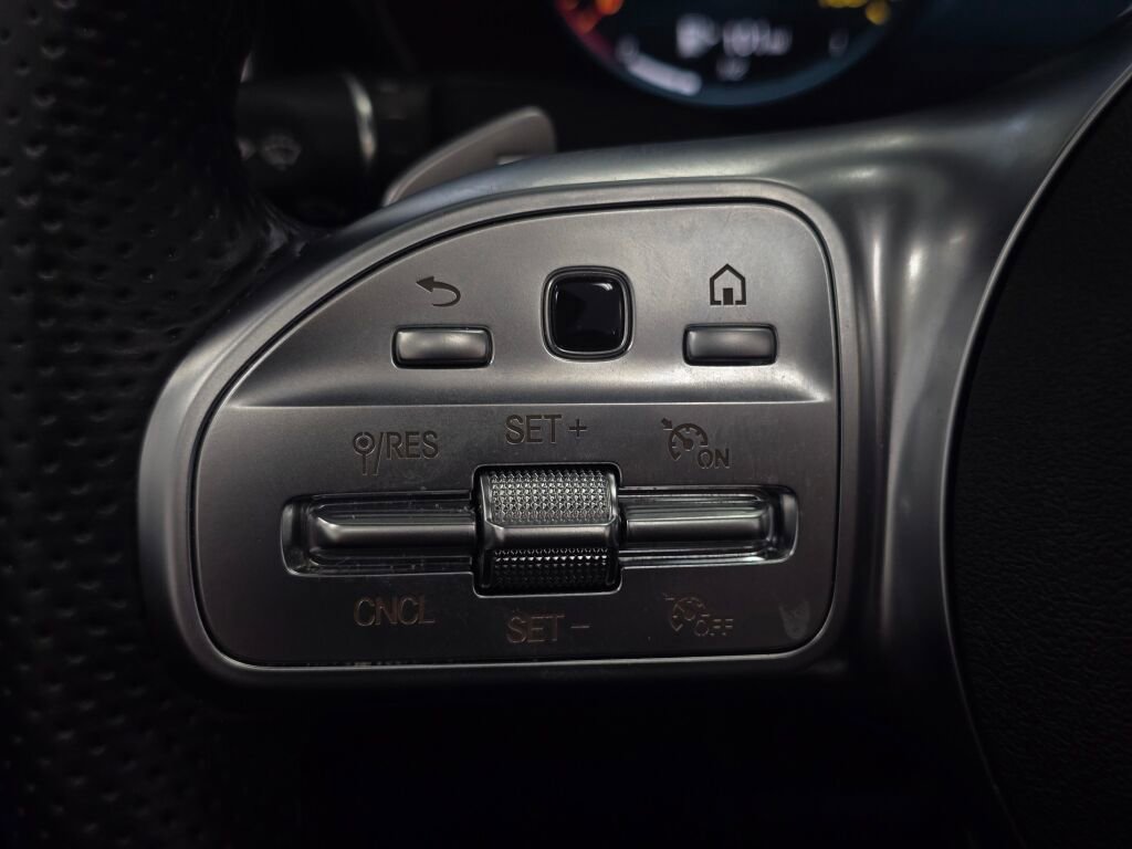 Used 2023 Mercedes-Benz C 300 4MATIC Cabriolet image 39