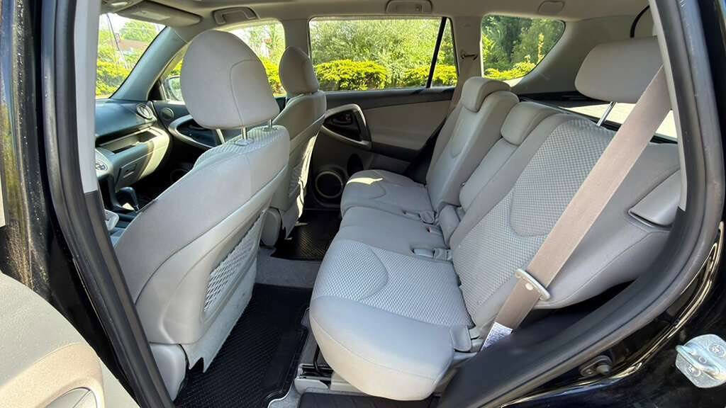Used 2007 Toyota RAV4 Limited AWD/4WD image 24